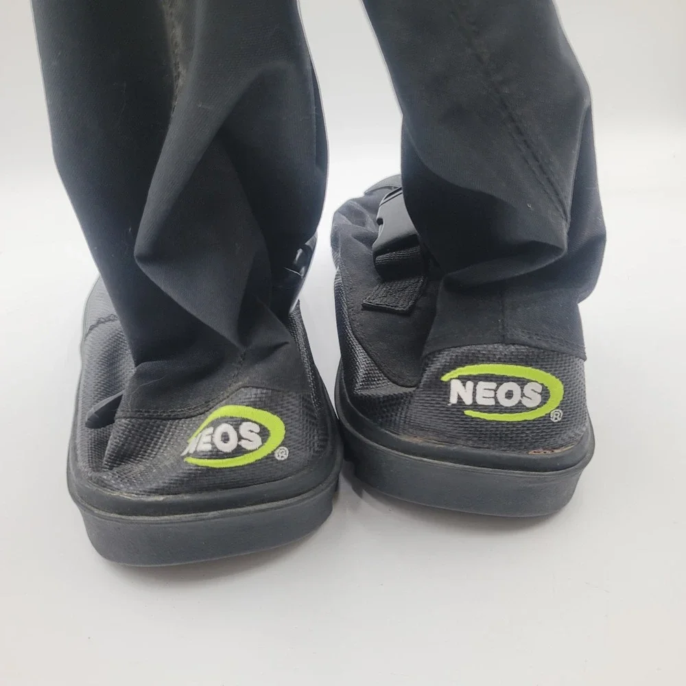 NEOS Overshoe Waterproof Winter Boots Black XL Adjustable Buckle Lug Sole